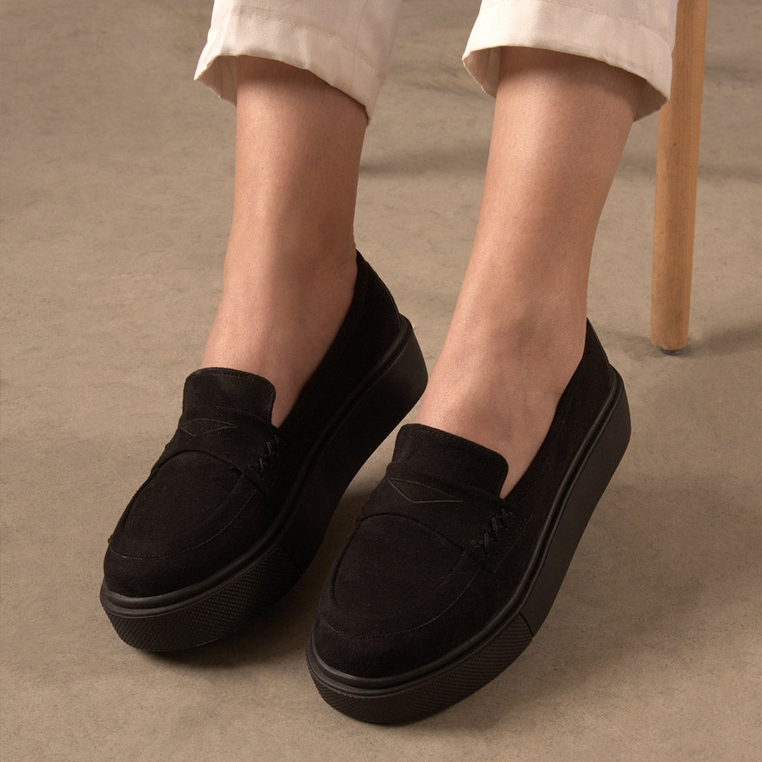 Lori Highland Loafers | black