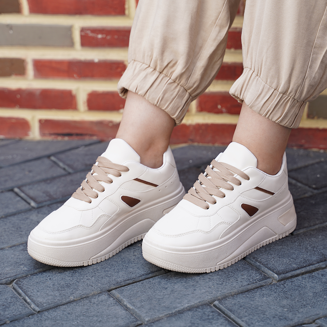 Magma | Laceup Sneakers - Beige