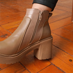 Heels Boots With Side Zipper - Cafe