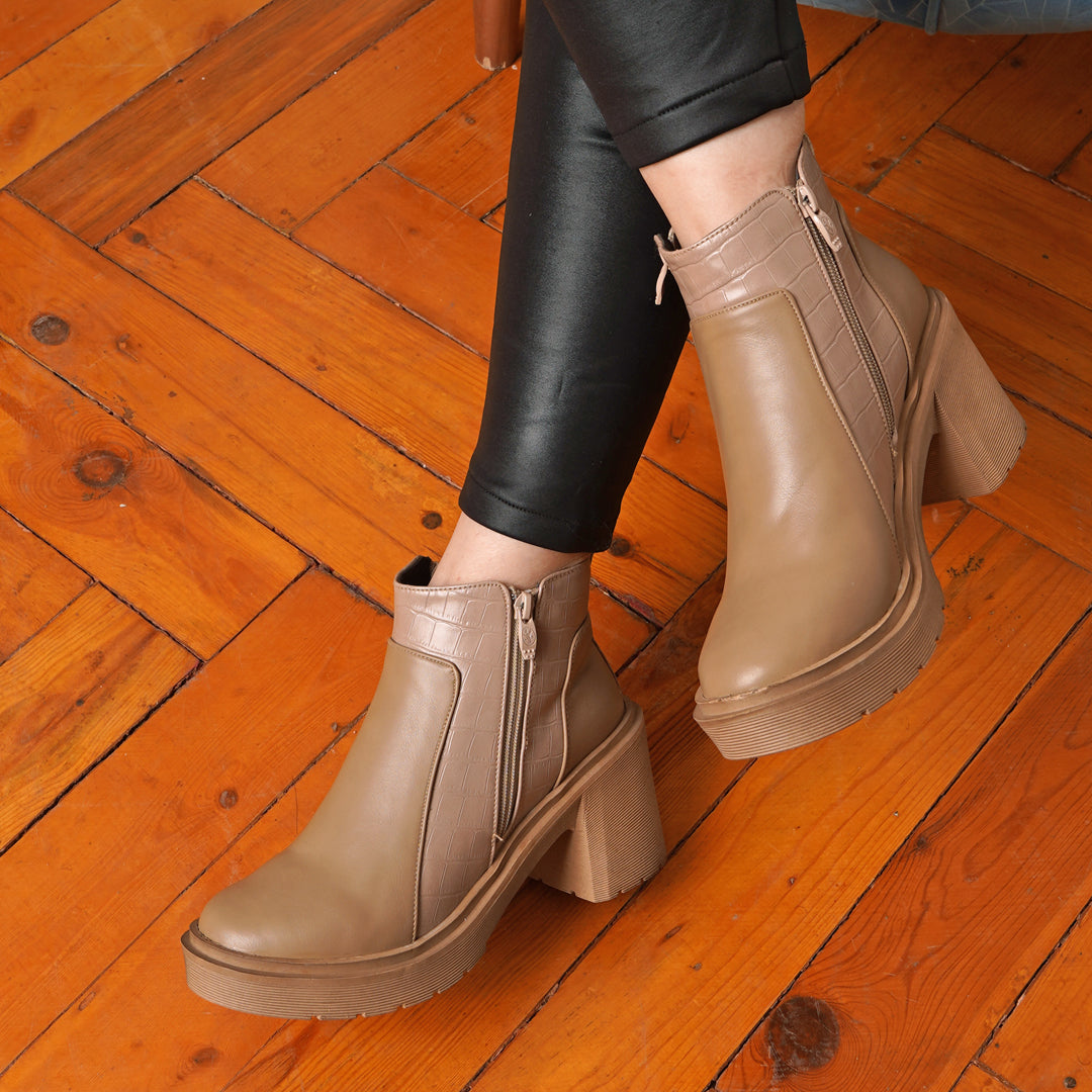 Heels Boots With Side Zipper - Cafe