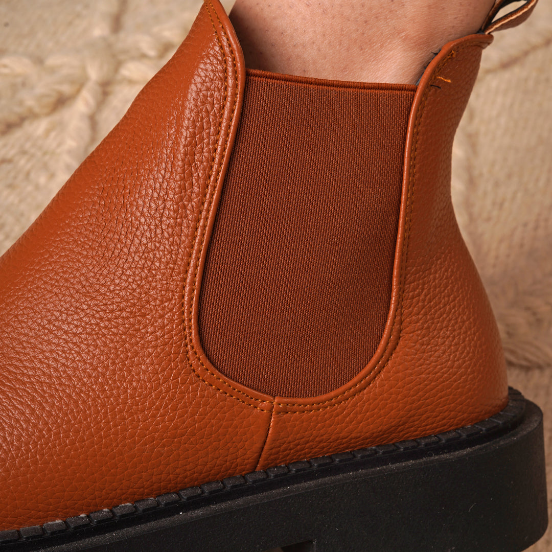 Leather Chelsea Half Boots With Elastic - Camel