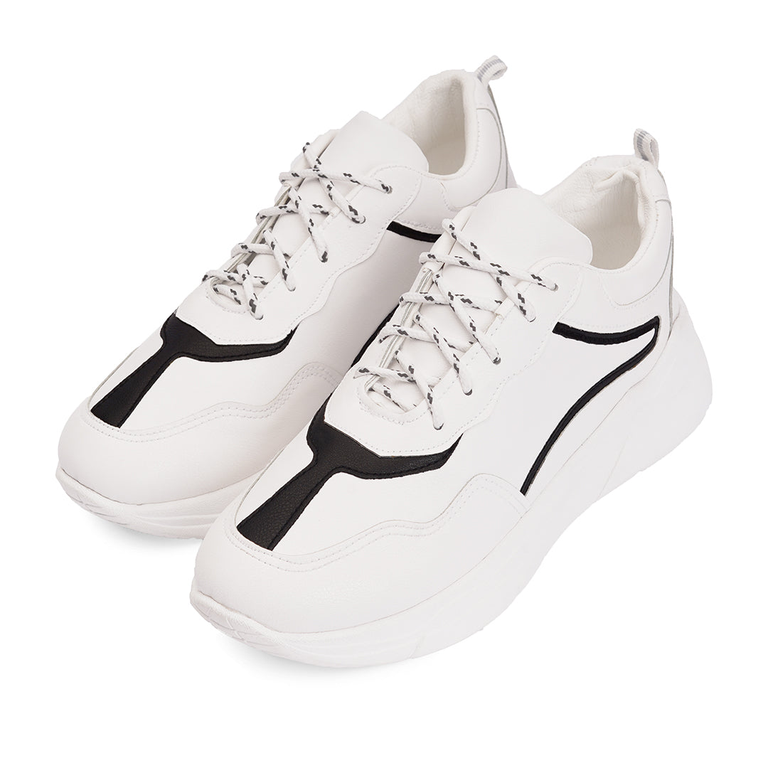 Kuntu | Neat Lace Up Sneakers - B&W