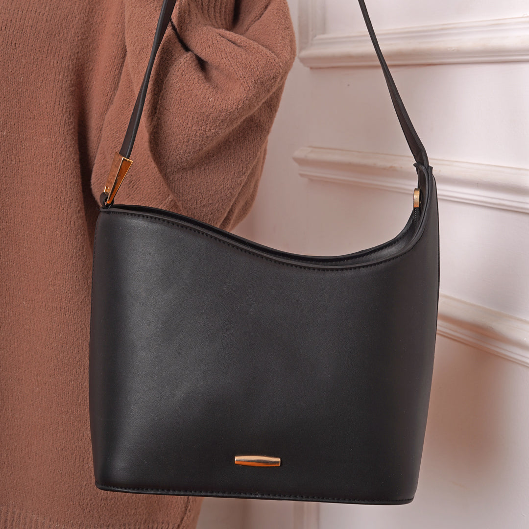 Curved Top Bag - Black