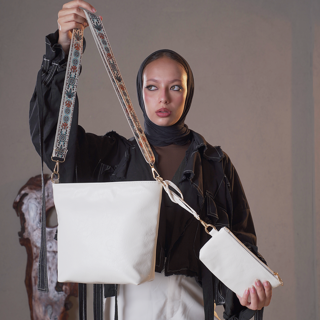 Plain Leather Bucket Bag With Extra Pocket - White