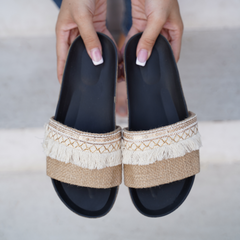 Frastra | Fringe White Wide Slides