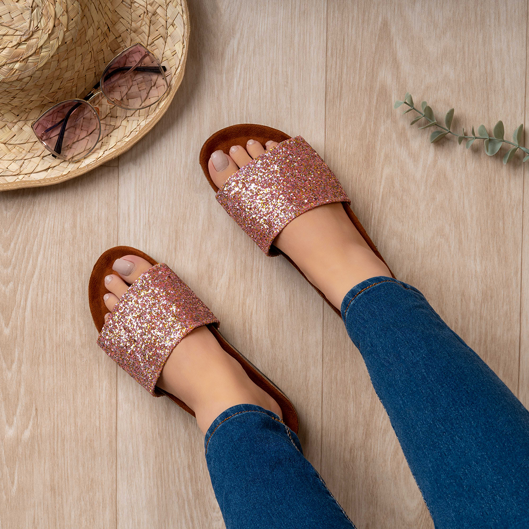Sturz | Comfy Footbed Slides - Pink
