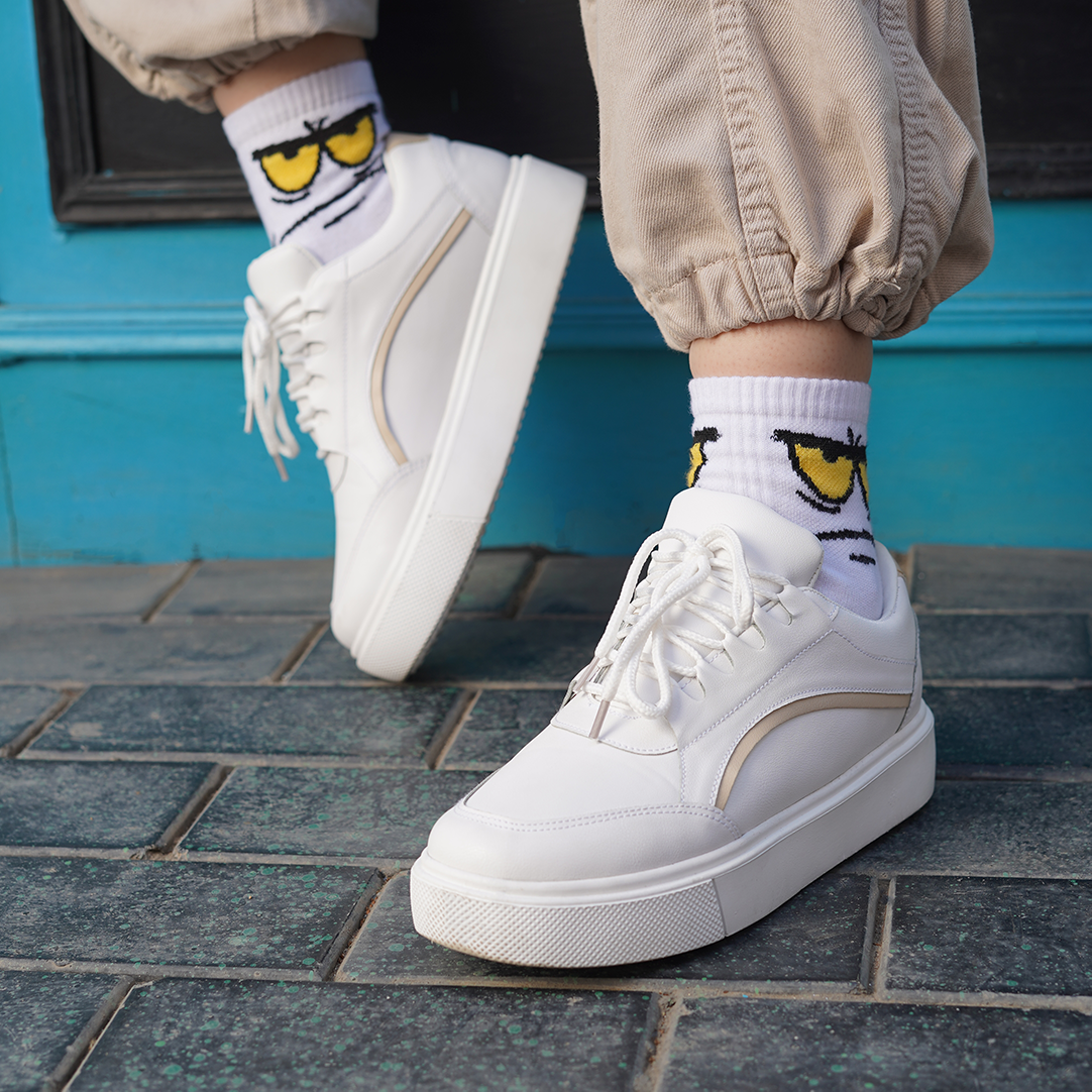 Line UP | Dreamz Lined Laceup Sneakers - White