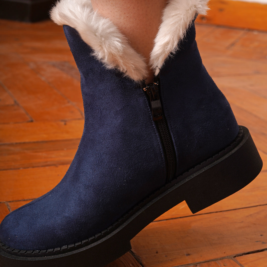 Fur Lined Suede Half Boots With Side Zipper - dark blue