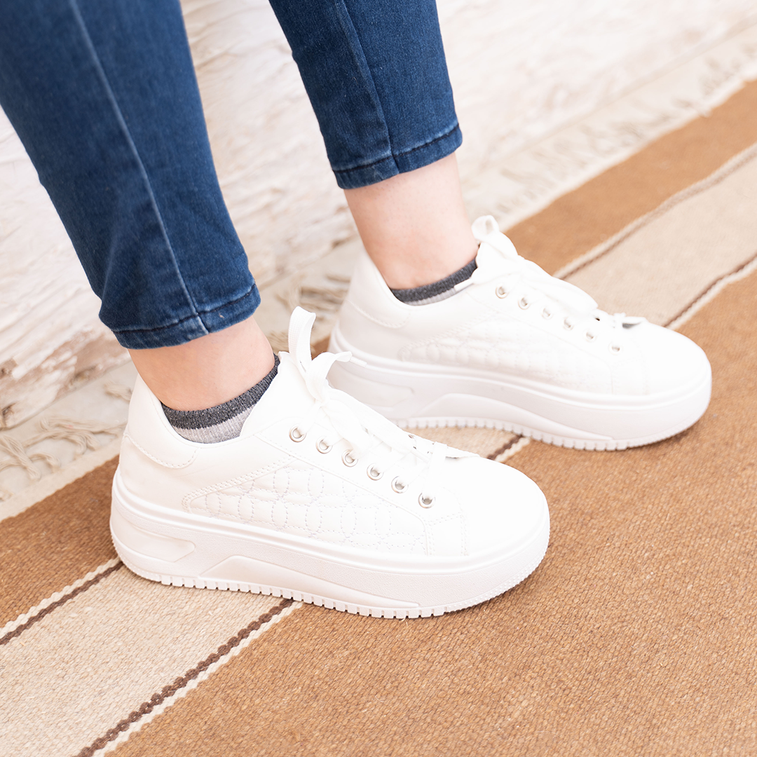 Basi | Plain Lace Up Sneakers - White