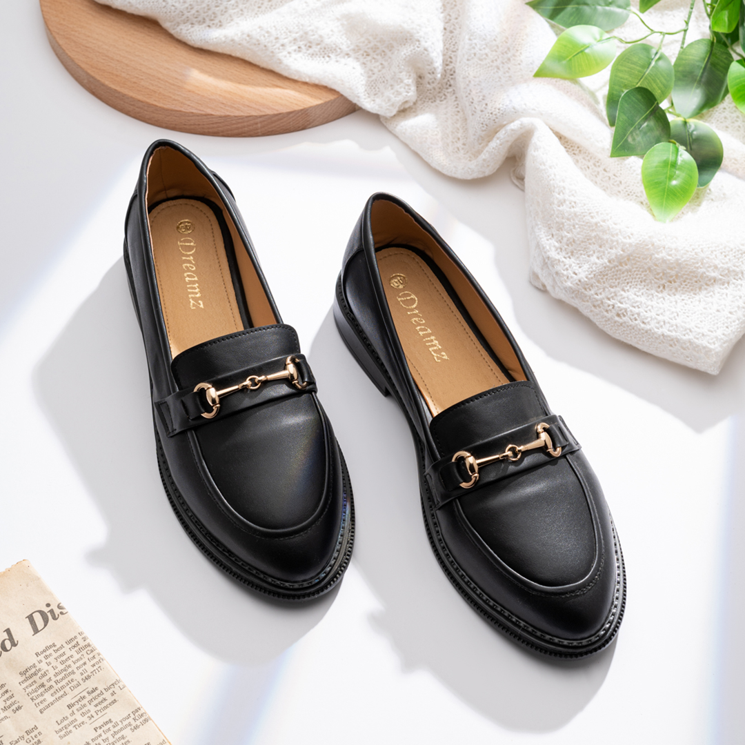 Plain Leather Women  Pointy Moc Toe Flats With Low Heel - Black