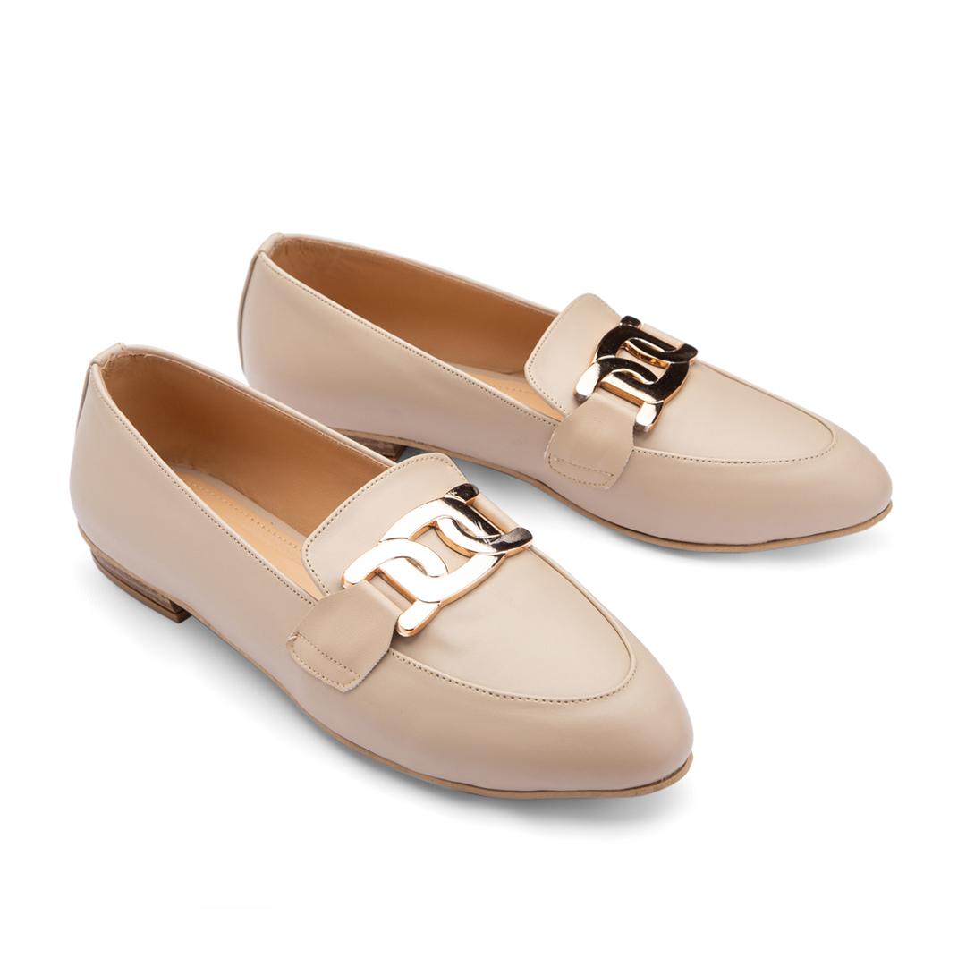 Plain Leather Women Pointy Moc Toe Flats With Low Heel & Golden Chain - Beige