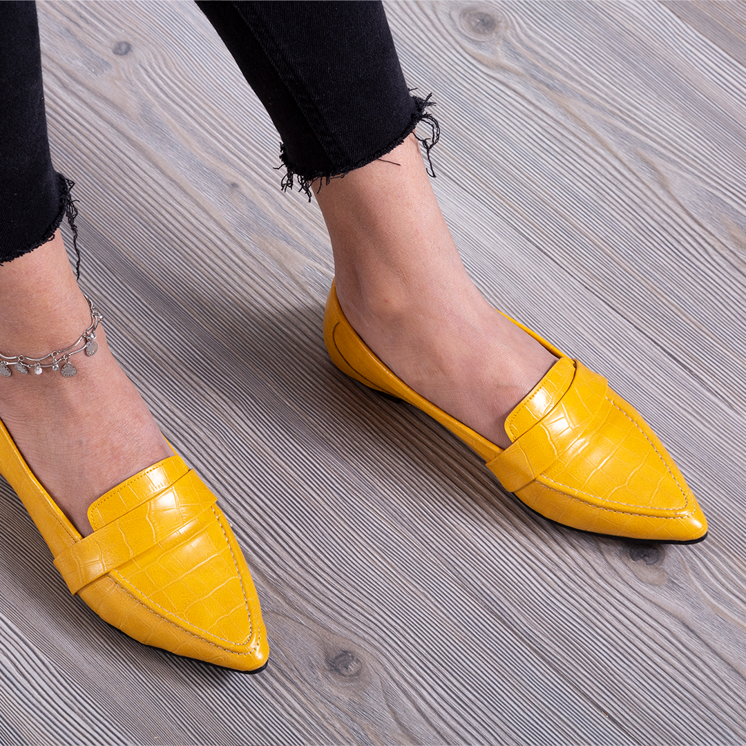 Croco Like Strap Leather Pointy Toe Flats - Yellow