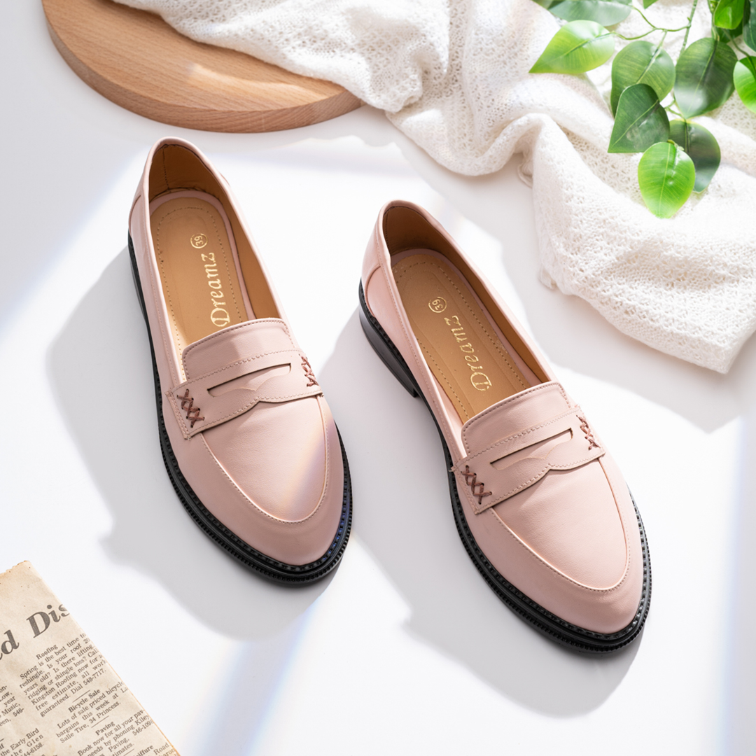 Side Stitched Women Leather Moc Toe Flats With Low Heel -  Pink
