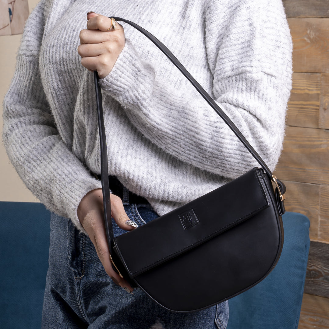 Plain Leather Fanny Bag - BLACK