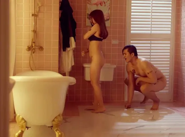 sex lanhxinhyeu 06 Uống thuốc tàn hình nhìn trộm em gái tắm nhưng thuốc lại mất tác dụng sớm